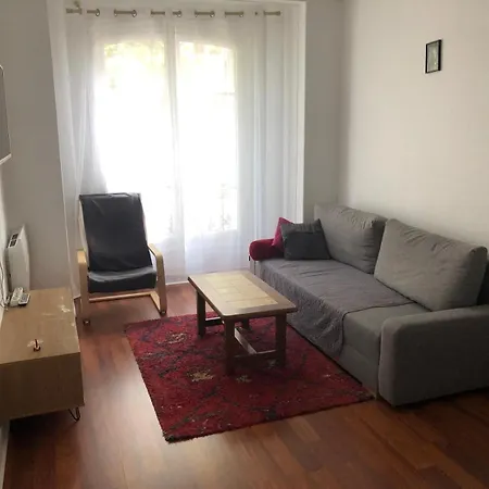 Cosy In Apartment *